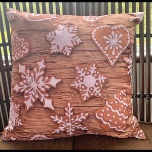 Holiday Classic Pillow Cover
